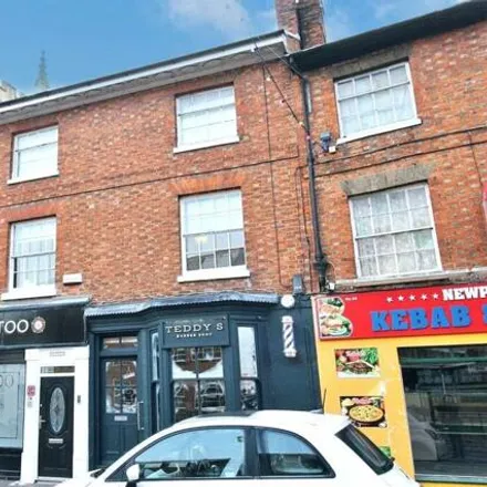 Buy this 4 bed house on Newport Kebab & Pizza in 25 High Street, Newport Pagnell