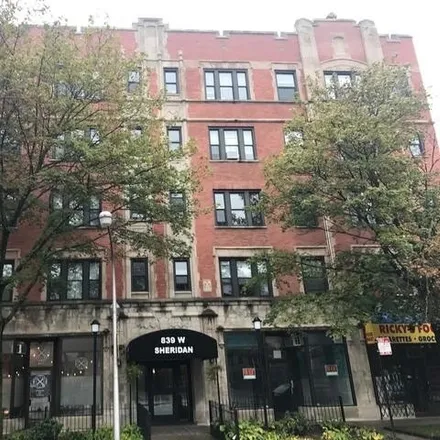 Image 1 - 835-843 West Sheridan Road, Chicago, IL 60613, USA - House for rent