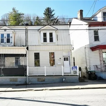Buy this studio house on 837 Stanton Avenue in Millvale, Allegheny County