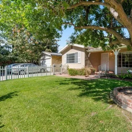 Rent this 3 bed house on 4226 Alcove Avenue in Los Angeles, CA 91604