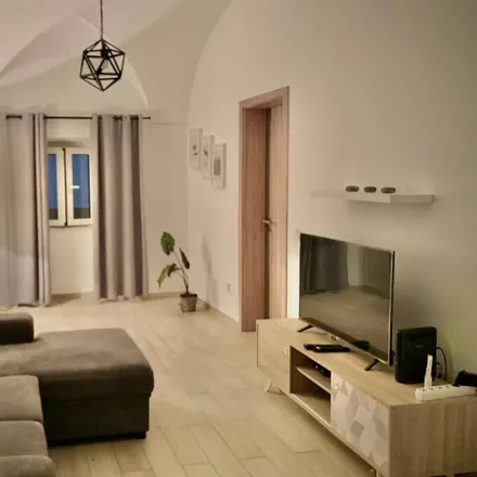 Rent this 2 bed house on 7200-316 Distrito de Coimbra