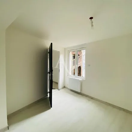 Rent this 3 bed apartment on 35 Rue Velpeau in 37110 Château-Renault, France