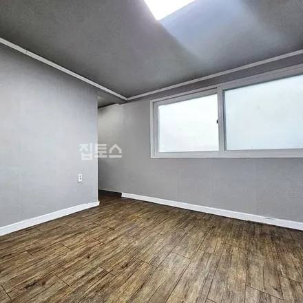 Rent this studio apartment on 서울특별시 마포구 연남동 223-107