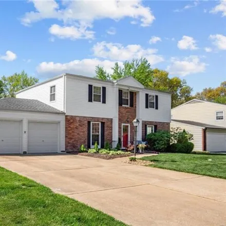 Image 1 - 404 Windsor Springs Drive, Sunset Hills, Saint Louis County, MO 63122, USA - House for sale