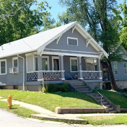 Buy this 3 bed house on 919 Union Street in Hannibal, MO 63401