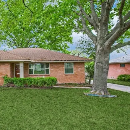 Rent this 2 bed house on 727 James Drive in Richardson, TX 75080