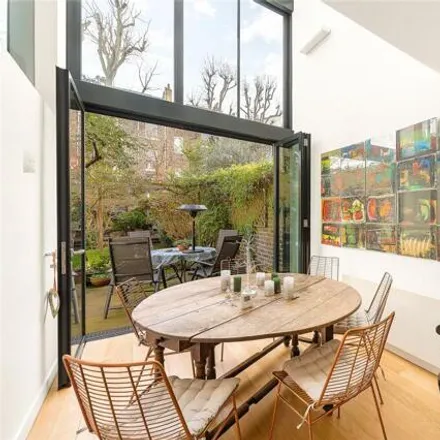 Image 5 - 9 Fitzroy Road, Primrose Hill, London, NW1 8TY, United Kingdom - Townhouse for sale