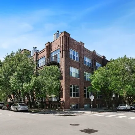 Buy this 1 bed condo on 2201-2205 West Wabansia Avenue in Chicago, IL 60647