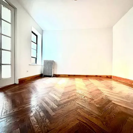 Rent this 2 bed apartment on 616 West 207th Street in New York, NY 10034
