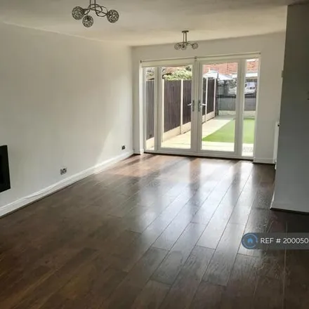Image 3 - Manion Close, Lydiate, L31 4ED, United Kingdom - Townhouse for rent