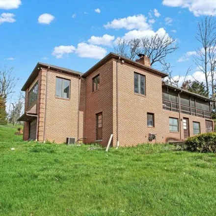 Image 1 - 130 North Hickory Lane, Reading Township, PA 17350, USA - House for sale