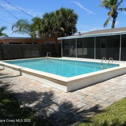 Image 3 - 235 Glenwood Avenue, Satellite Beach, FL 32937, USA - House for rent