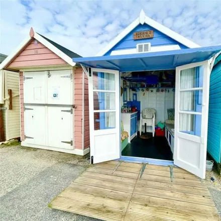 Image 1 - Cliff Drive, Christchurch, BH23 4GA, United Kingdom - Apartment for sale