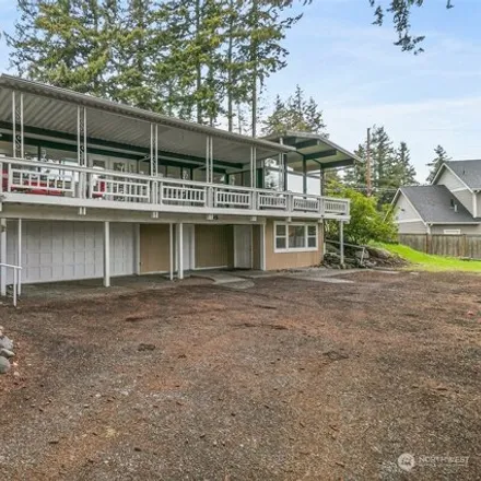 Buy this 4 bed house on 6506 44th Street West in University Place, WA 98466