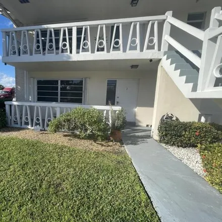Image 3 - 580 3rd Avenue North, Lake Worth Beach, FL 33460, USA - Condo for rent