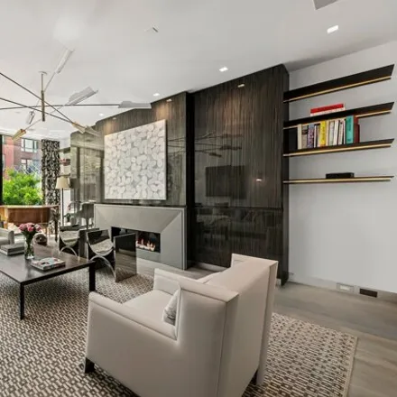 Image 1 - 184 East 75th Street, New York, NY 10021, USA - Townhouse for sale