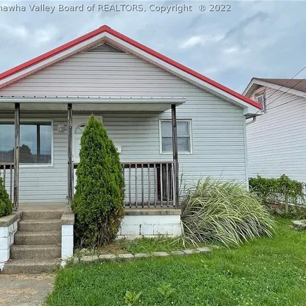 Buy this 2 bed house on 915 9th Street in Nitro, WV 25143