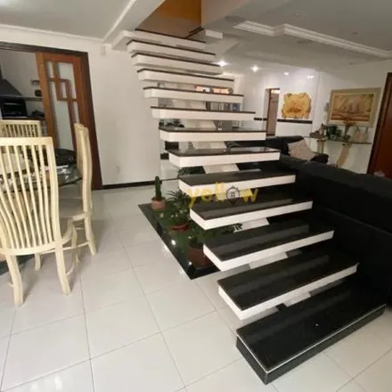 Buy this 4 bed house on Rua Francisco Gonzaga Vasconcelos in Vila Galvão, Guarulhos - SP