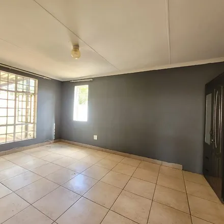 Image 4 - Park Street South, West Porges, Randfontein Local Municipality, 1759, South Africa - Apartment for rent