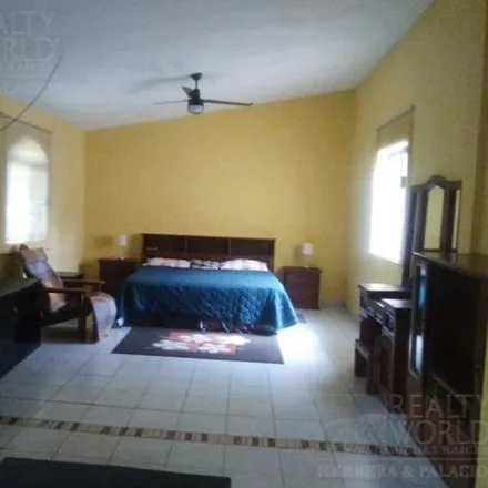 Buy this 6 bed house on Río Frío in Bernardo Reyes, 64190 Monterrey