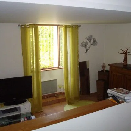 Rent this 3 bed apartment on 4 Rue du Repos in 38450 Vif, France