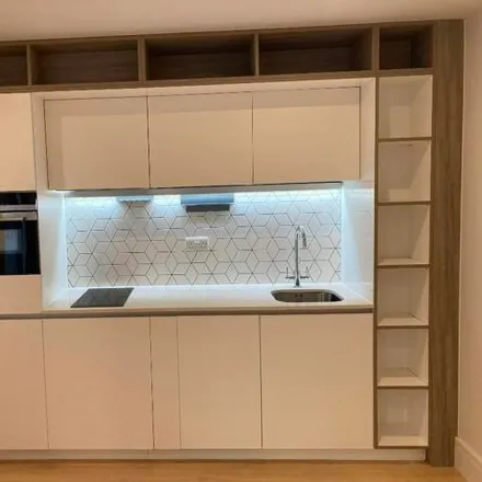 Image 2 - Becketts House, Ilford Hill, London, IG1 2FA, United Kingdom - Apartment for rent