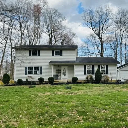 Buy this 5 bed house on 162 Pickett Lane in Jamestown, Russell County