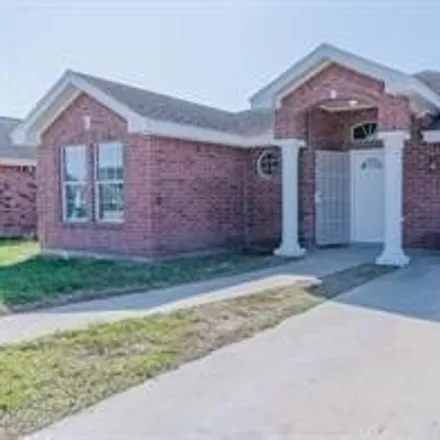 Rent this 3 bed house on 1071 West Eagle Avenue in Pharr, TX 78577