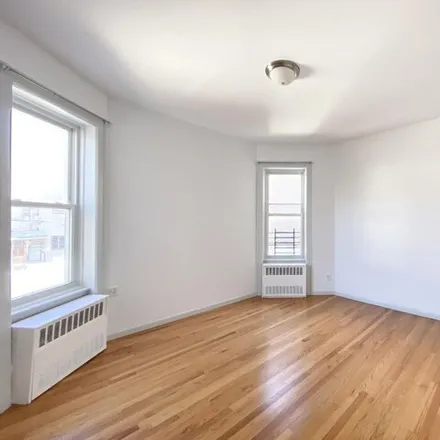 Image 2 - 595 Crown Street, New York, NY 11213, USA - House for rent