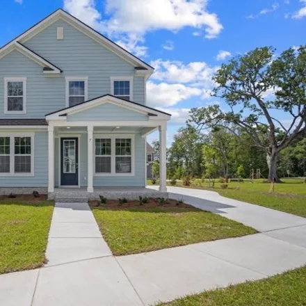 Buy this 4 bed house on 7 Rivulet St in Beaufort, South Carolina