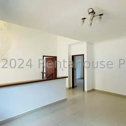 Rent this 4 bed apartment on unnamed road in Quintas Versalles, Don Bosco
