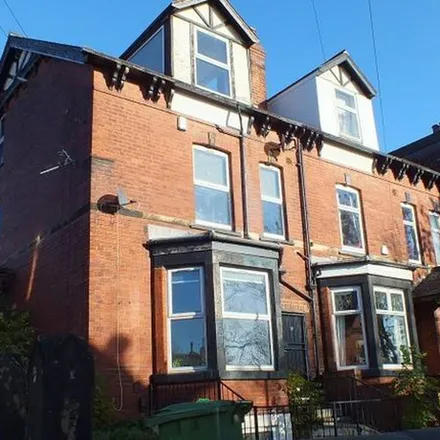 Rent this 4 bed townhouse on 30 Chestnut Avenue in Leeds, LS6 1BA