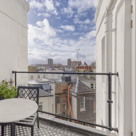 Image 9 - 19 Prince of Wales Terrace, London, W8 5PQ, United Kingdom - Apartment for rent