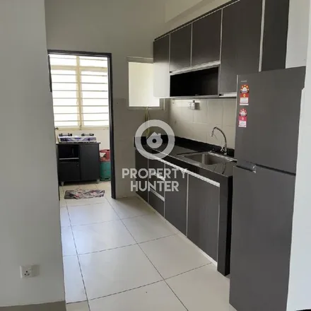 Rent this 3 bed apartment on Jalan Tuaran in Inanam Business Centre, 88400 Inanam