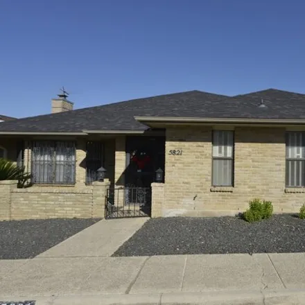 Rent this 3 bed house on 5845 Winding Ridge Drive in Windcrest, Bexar County