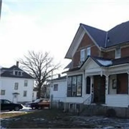 Buy this 4 bed duplex on 304 South 15th Street in Fort Dodge, IA 50501