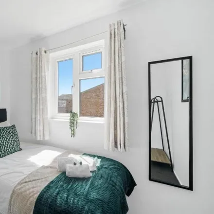 Image 3 - Illston Place, Peterborough, PE1 4UY, United Kingdom - Apartment for rent