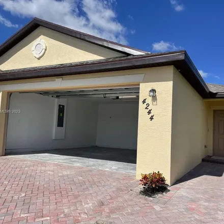 Rent this 4 bed apartment on 4266 Thurso Way in Fort Pierce, FL 34947