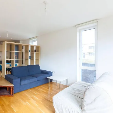 Rent this 2 bed apartment on White Horse Lane in London, E1 3FY