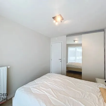 Image 3 - The Waves: Sea, Troonstraat 12-14, 8400 Ostend, Belgium - Apartment for rent