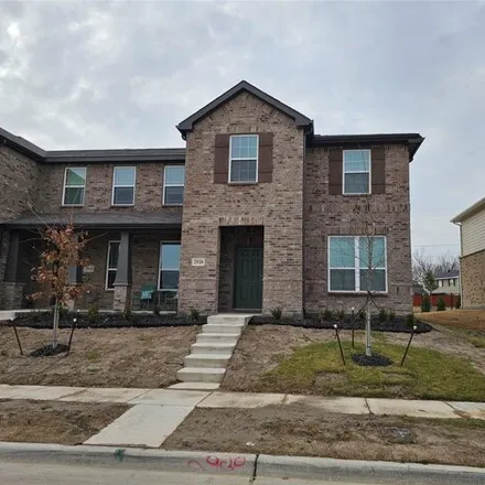 Rent this 3 bed house on Percheron Drive in Mesquite, TX 75150
