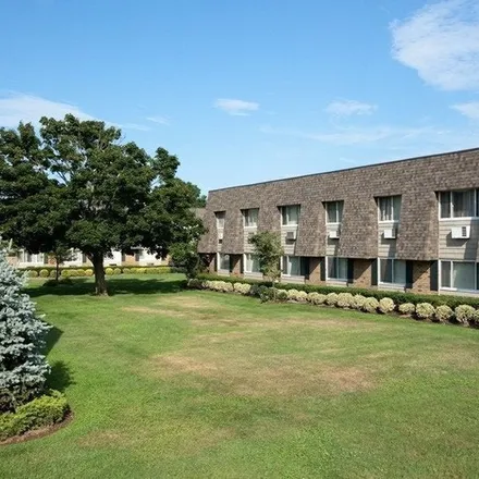 Rent this 1 bed apartment on 42 Phillips Walk in West Babylon, NY 11704