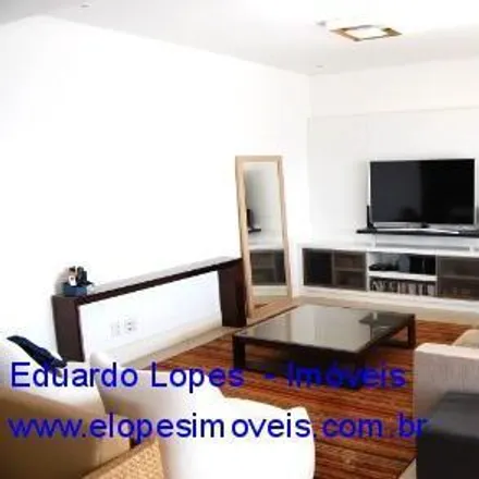 Buy this 5 bed apartment on Rua Vinte e Quatro de Maio in Centro, Indaiatuba - SP