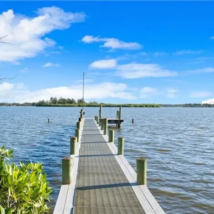 Image 3 - 1959 Quay Dock Road, Winter Beach, Indian River County, FL 32967, USA - House for sale