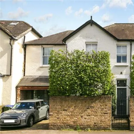 Buy this 5 bed duplex on Get Strong in 245 Sandycombe Road, London