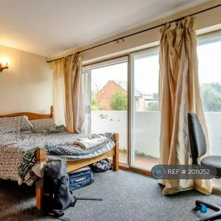 Image 3 - 192 Headington Road, Oxford, OX3 0BS, United Kingdom - Townhouse for rent