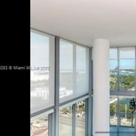 Image 2 - 7-Eleven, 1 West Flagler Street, Miami, FL 33128, USA - Apartment for rent