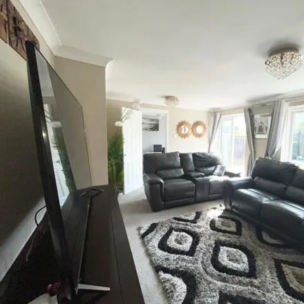 Image 4 - 20 Trenchard Close, Sutton Coldfield, B75 7QP, United Kingdom - Townhouse for rent
