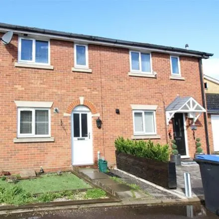 Rent this 2 bed townhouse on Victoria Gate in Harlow, CM17 9PH