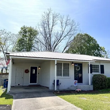 Buy this 3 bed house on 23 Forest Avenue in Alamo, Wheeler County